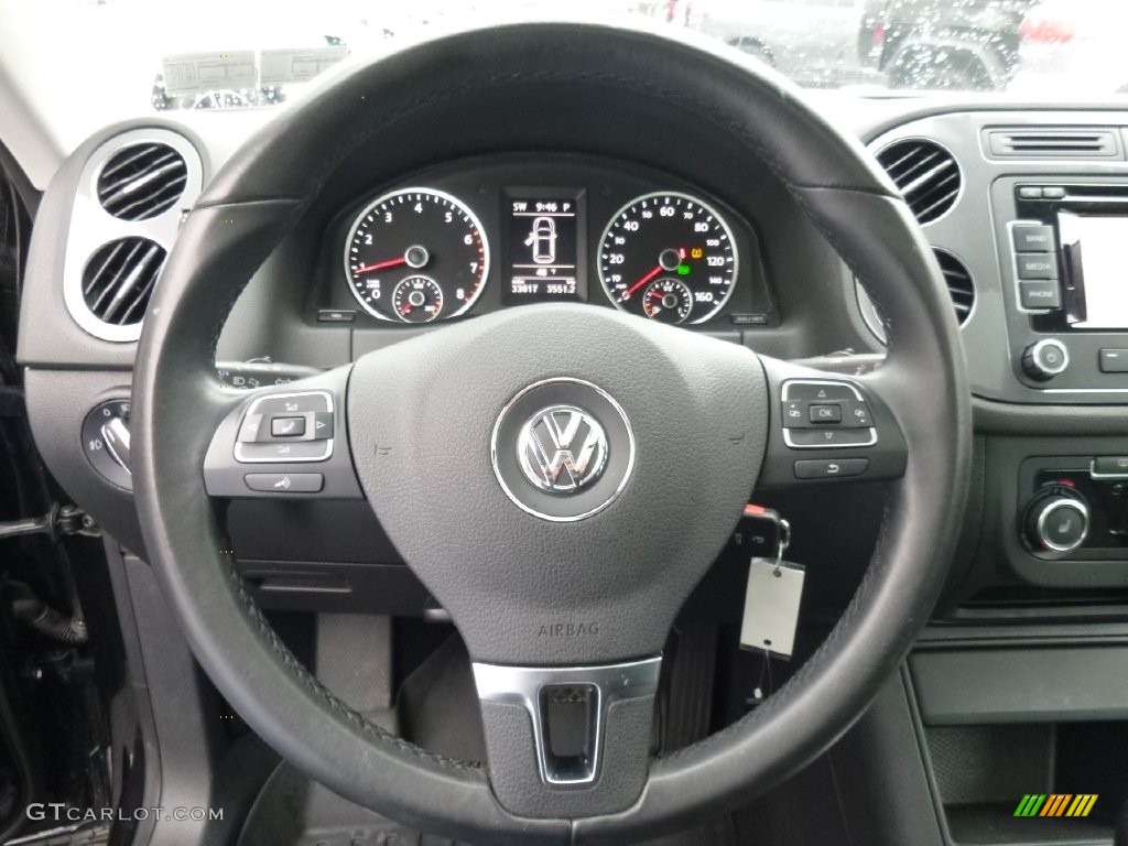 2012 Tiguan SEL 4Motion - Deep Black Metallic / Black photo #22