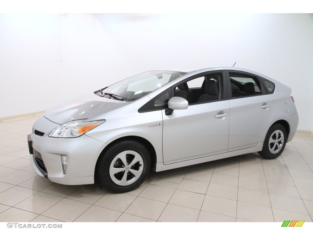 2012 Prius 3rd Gen Two Hybrid - Classic Silver Metallic / Dark Gray photo #3