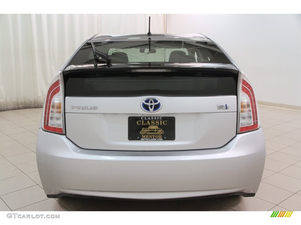 2012 Prius 3rd Gen Two Hybrid - Classic Silver Metallic / Dark Gray photo #16