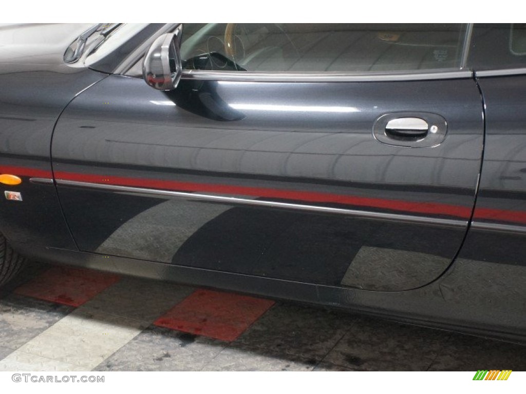 2003 XK XKR Coupe - Midnight Metallic / Charcoal photo #65