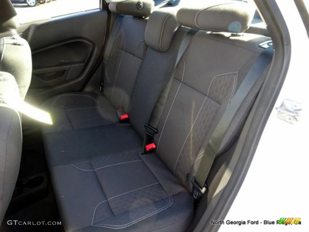 2016 Fiesta SE Sedan - White Platinum Metallic Tri-coat / Charcoal Black photo #13