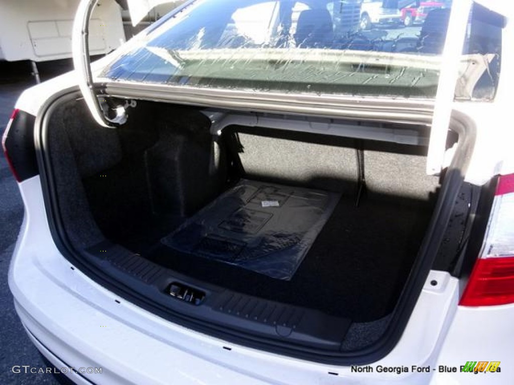 2016 Fiesta SE Sedan - White Platinum Metallic Tri-coat / Charcoal Black photo #15