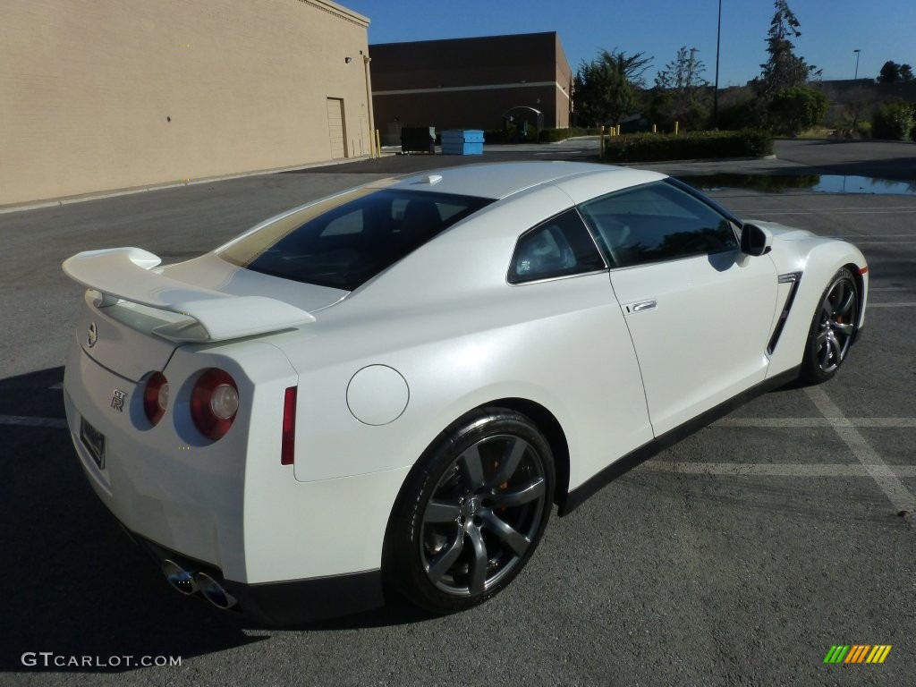 2009 GT-R Premium - Ivory White / Black photo #3