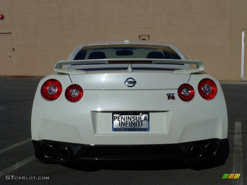 2009 GT-R Premium - Ivory White / Black photo #7