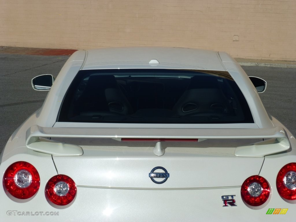 2009 GT-R Premium - Ivory White / Black photo #14