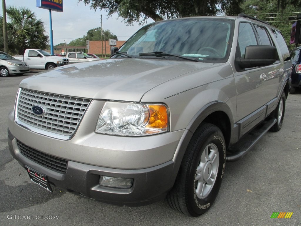 2005 Ford Expedition XLT Exterior Photos