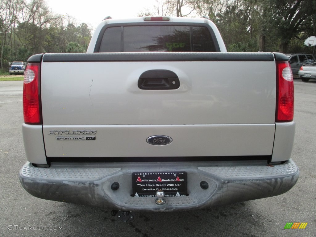 2004 Explorer Sport Trac XLT - Silver Birch Metallic / Medium Dark Flint/Dark Flint photo #4