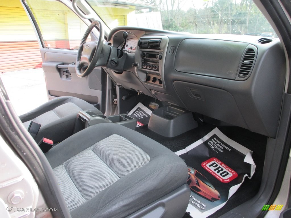 2004 Explorer Sport Trac XLT - Silver Birch Metallic / Medium Dark Flint/Dark Flint photo #12
