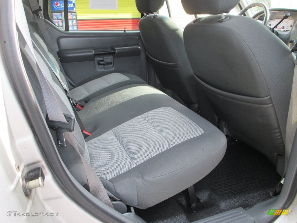 2004 Explorer Sport Trac XLT - Silver Birch Metallic / Medium Dark Flint/Dark Flint photo #13