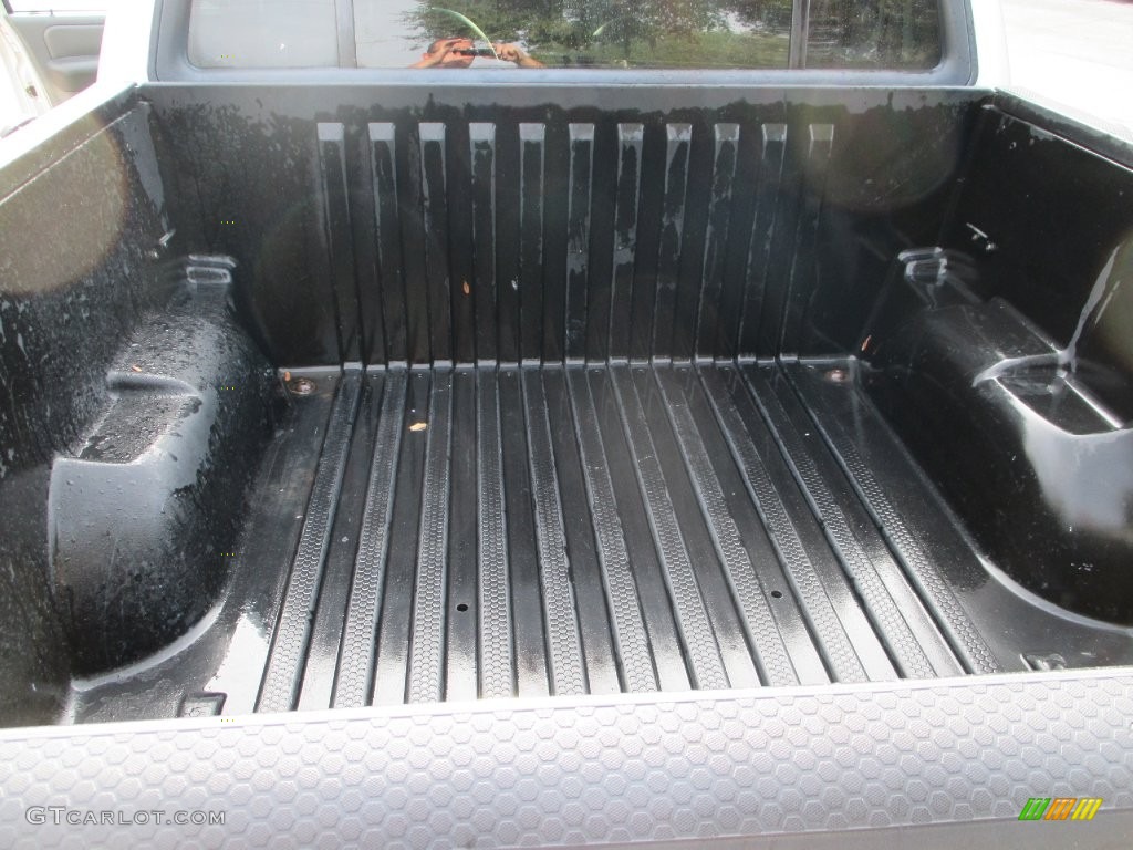 2004 Explorer Sport Trac XLT - Silver Birch Metallic / Medium Dark Flint/Dark Flint photo #15
