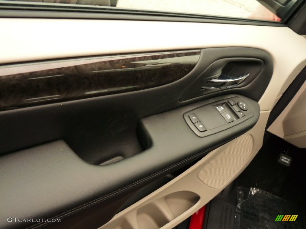 2016 Grand Caravan SE - Redline 2 Coat Pearl / Black/Light Graystone photo #2
