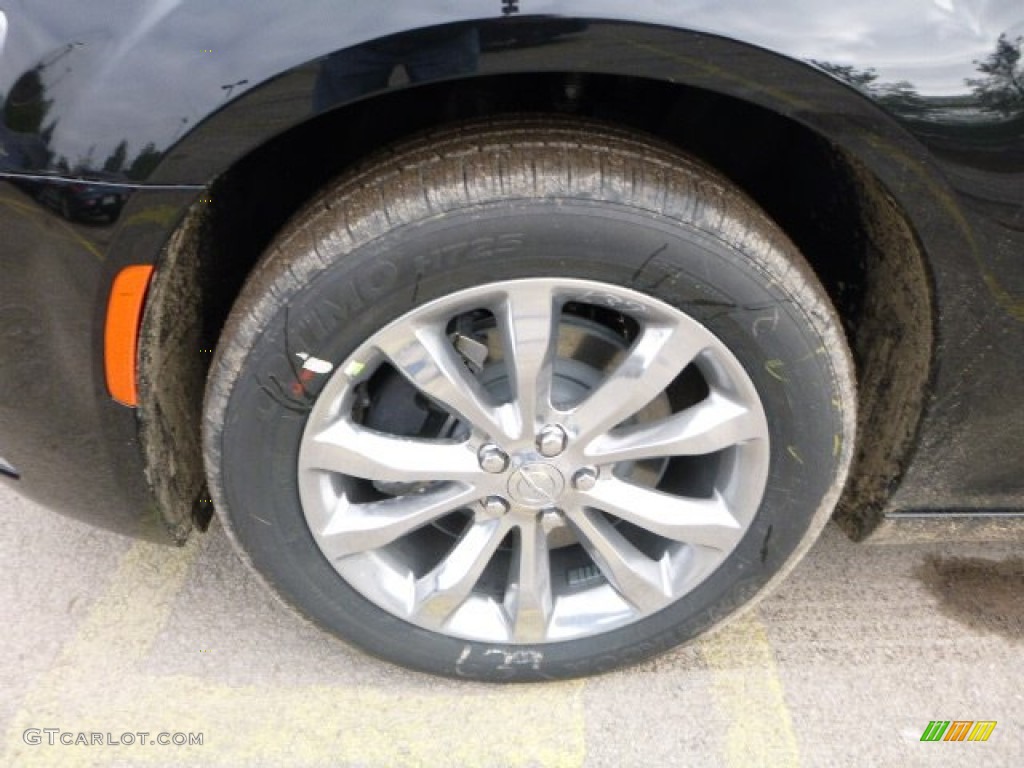 2016 Chrysler 300 Limited AWD Wheel Photos
