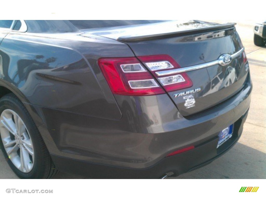 2015 Taurus SEL - Magnetic Metallic / Charcoal Black photo #8