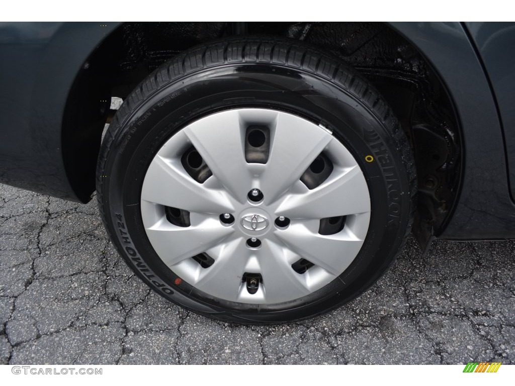 2010 Toyota Yaris Sedan Wheel Photos