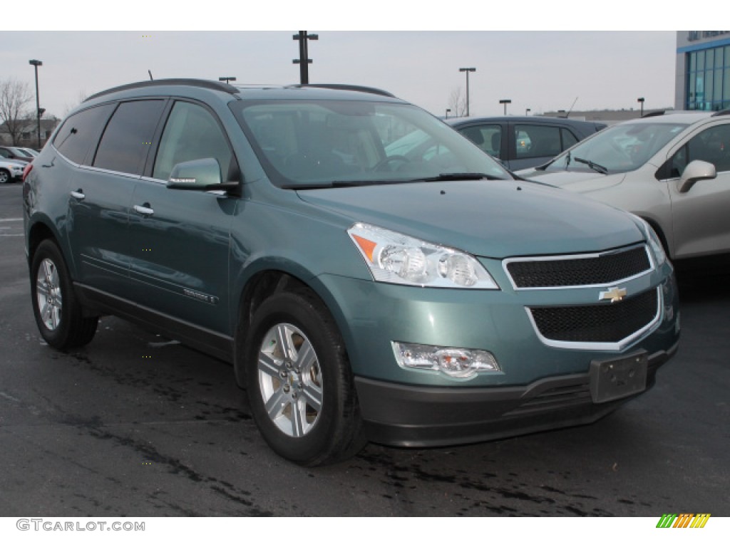 2009 Traverse LT - Silver Moss Metallic / Ebony photo #2