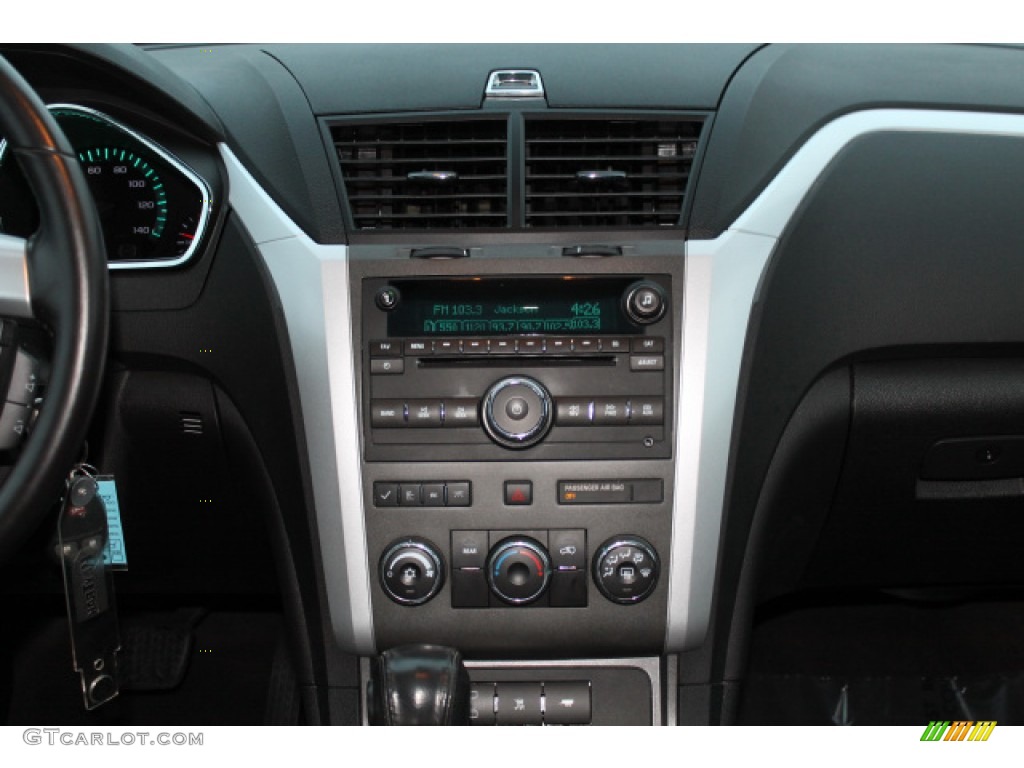 2009 Traverse LT - Silver Moss Metallic / Ebony photo #12