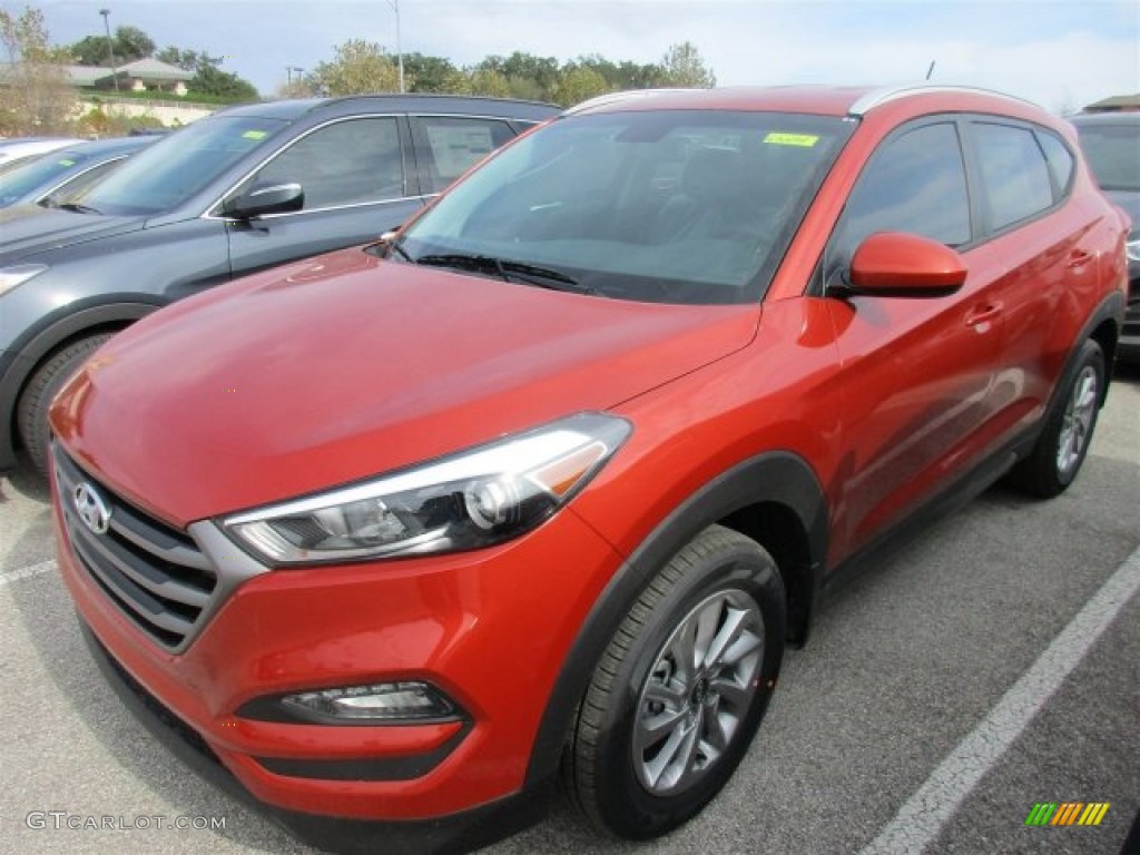 Sedona Sunset 2016 Hyundai Tucson SE Exterior Photo #109785357