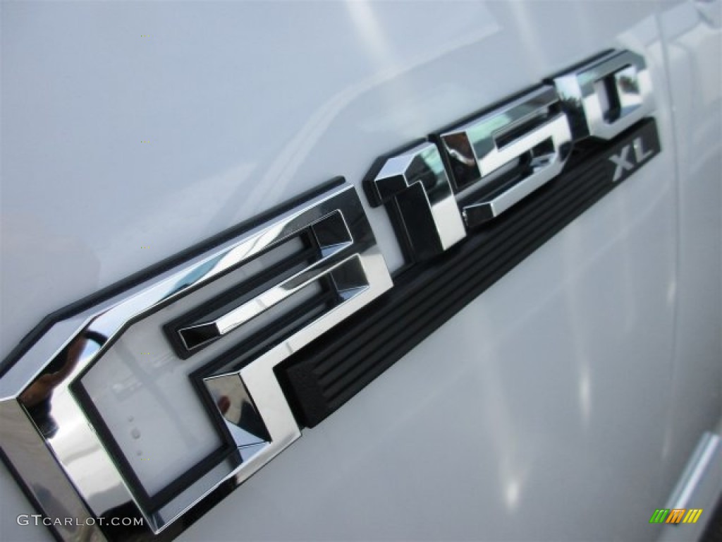 2016 F150 XL SuperCab - Oxford White / Medium Earth Gray photo #3