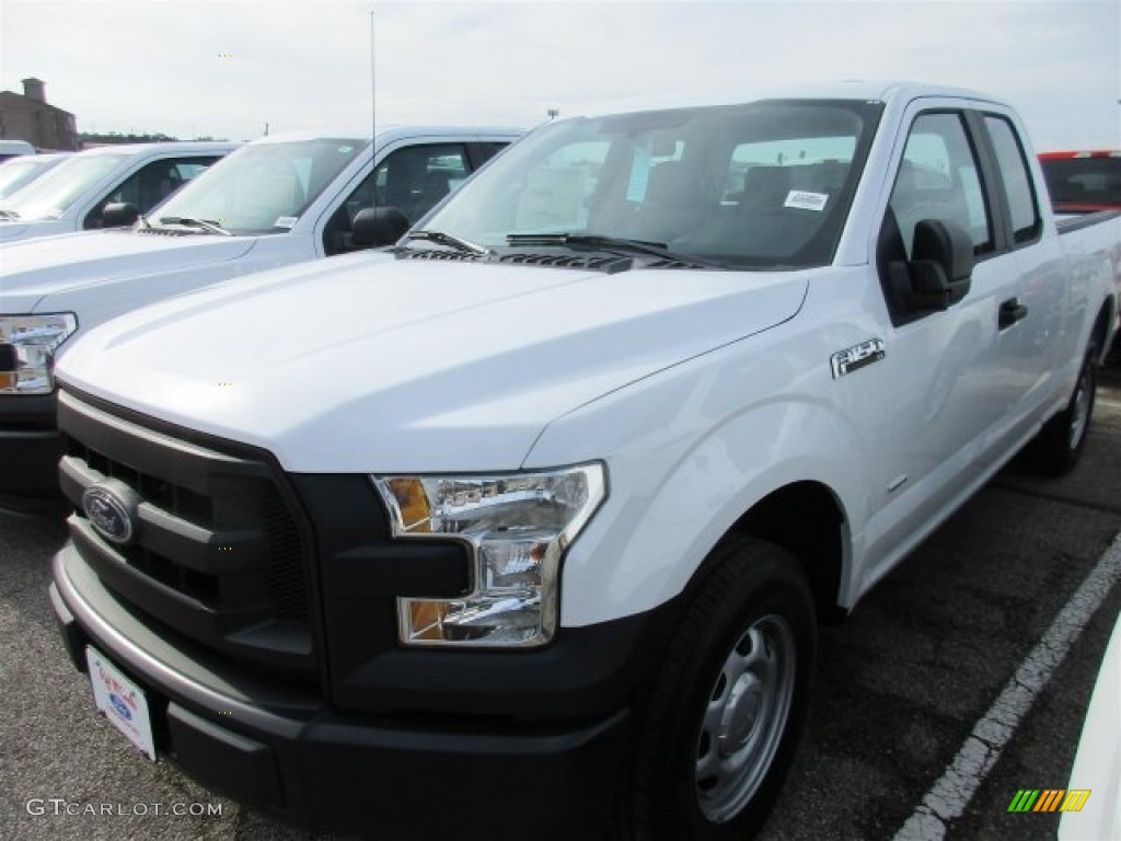 2016 F150 XL SuperCab - Oxford White / Medium Earth Gray photo #2