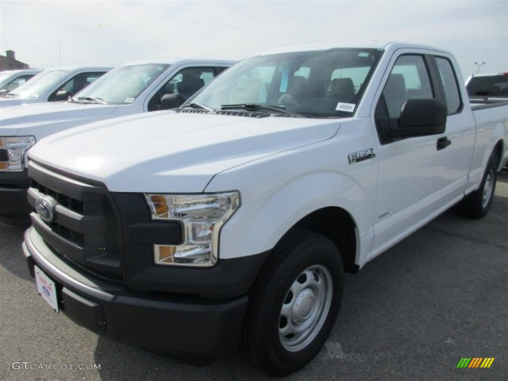 2016 F150 XL SuperCab - Oxford White / Medium Earth Gray photo #2
