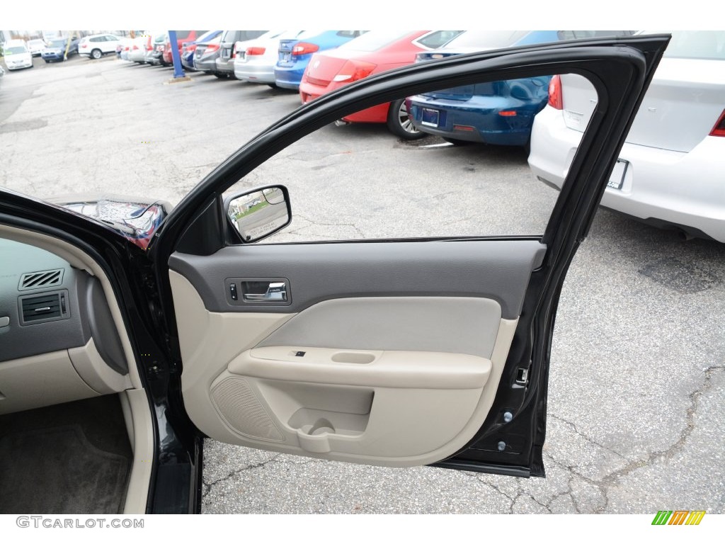 2011 Fusion S - Tuxedo Black Metallic / Medium Light Stone photo #14