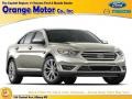 2015 Oxford White Ford Taurus SE  photo #1