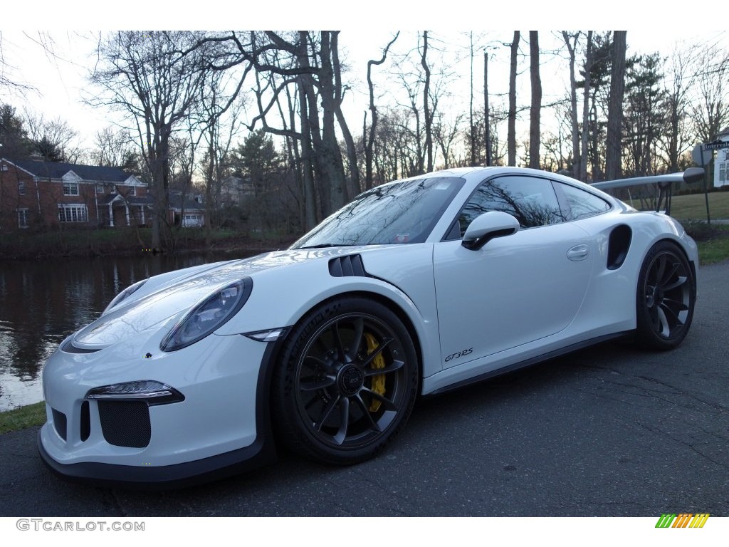 White Porsche 911