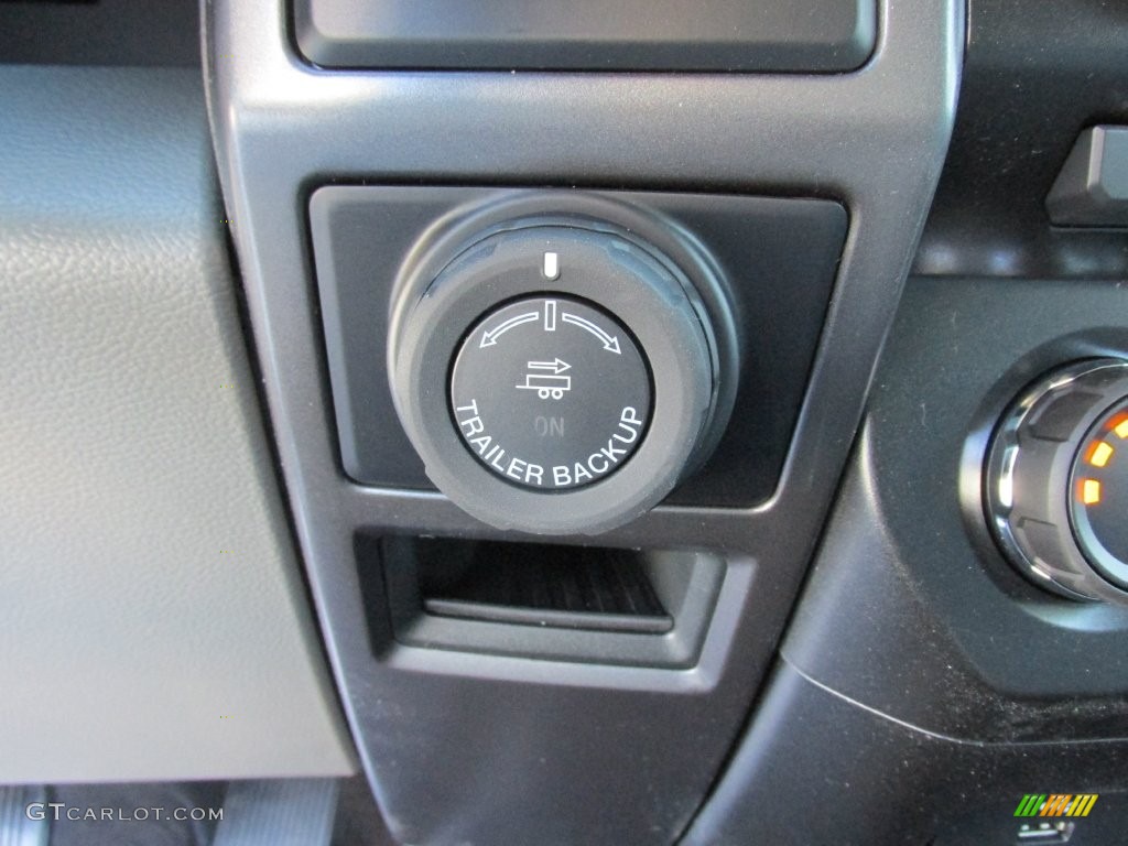 2016 F150 XLT SuperCab - Ingot Silver / Medium Earth Gray photo #31
