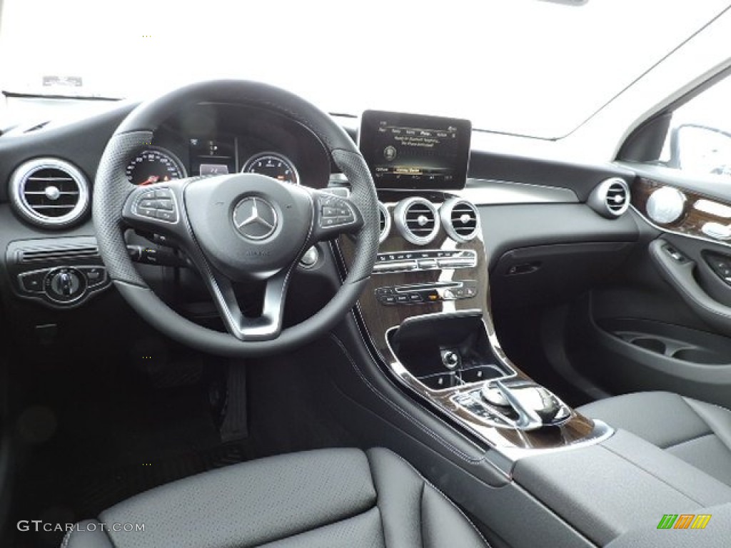 2016 GLC 300 4Matic - Polar White / Black photo #9