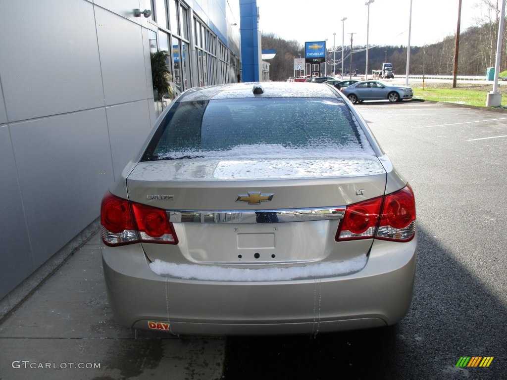 2016 Cruze Limited LT - Champagne Silver Metallic / Jet Black photo #5