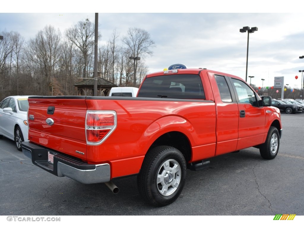 2012 F150 XLT SuperCab - Race Red / Steel Gray photo #3
