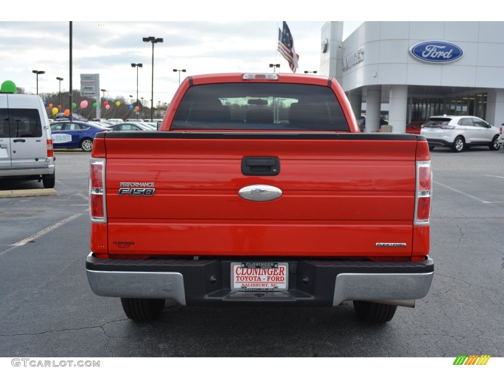 2012 F150 XLT SuperCab - Race Red / Steel Gray photo #4