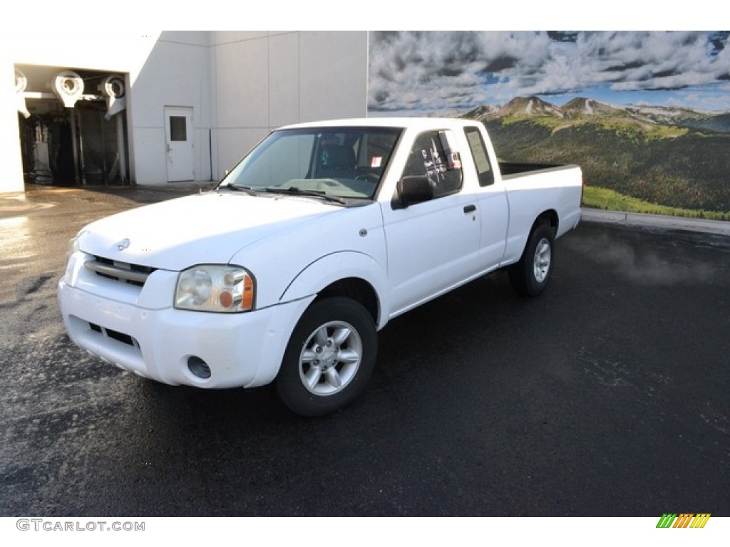 2001 Frontier XE King Cab - Cloud White / Gray photo #5