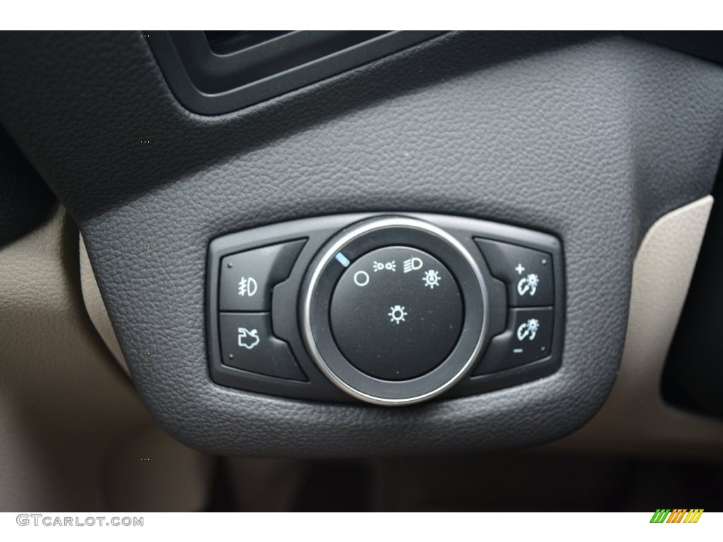 2016 Escape SE - Shadow Black / Medium Light Stone photo #21