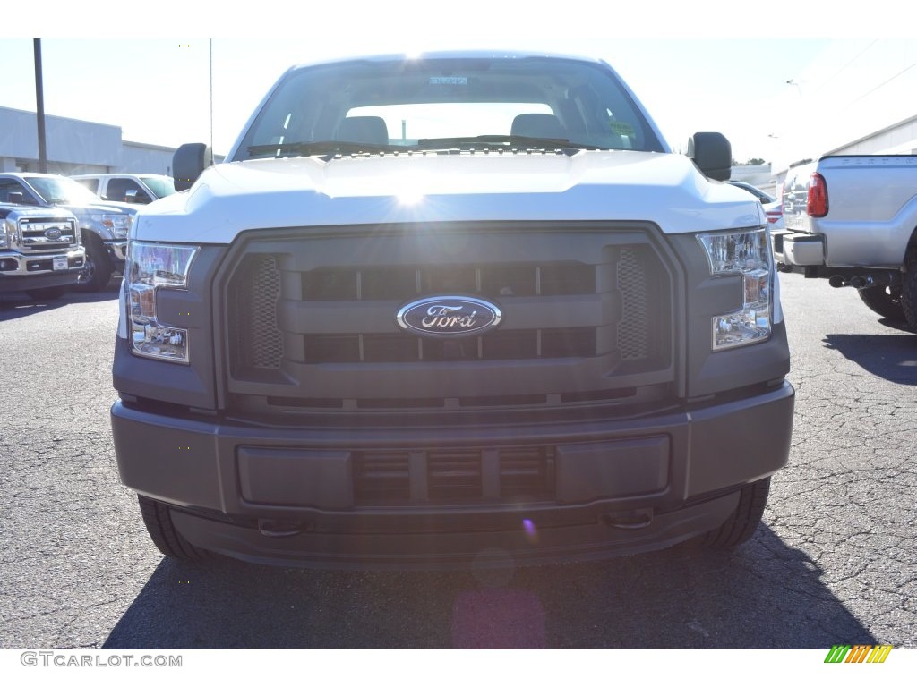 2016 F150 XL SuperCab 4x4 - Oxford White / Medium Earth Gray photo #4
