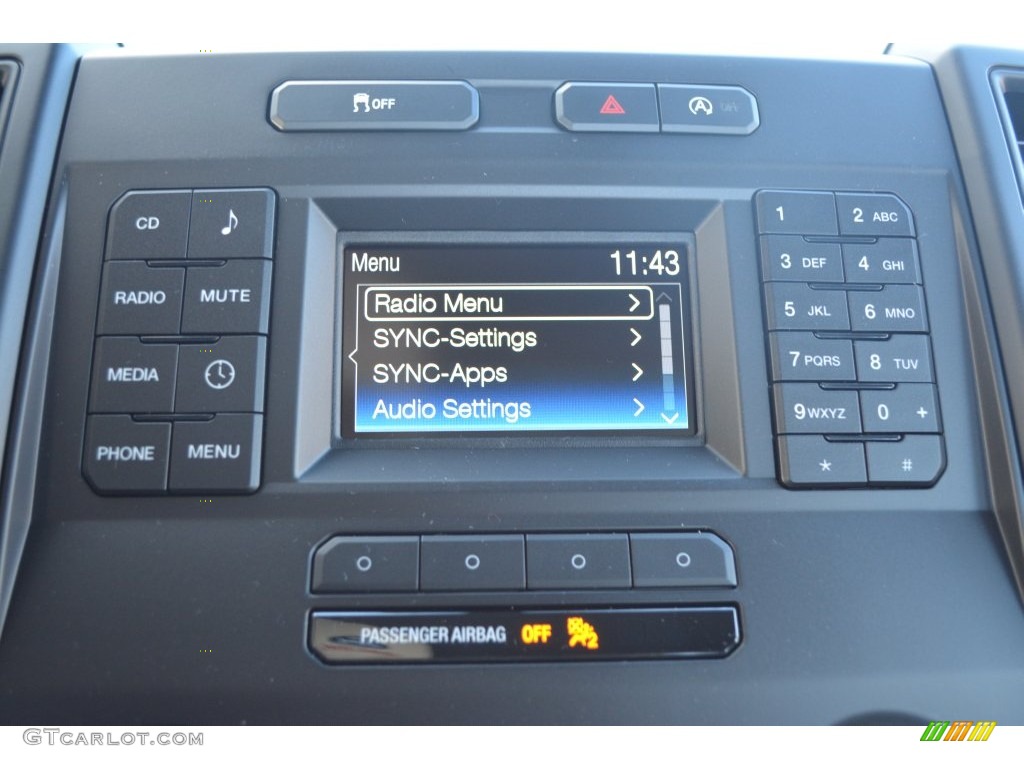 2016 F150 XL SuperCab 4x4 - Oxford White / Medium Earth Gray photo #12