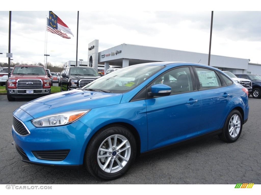 2016 Focus SE Sedan - Blue Candy / Charcoal Black photo #3