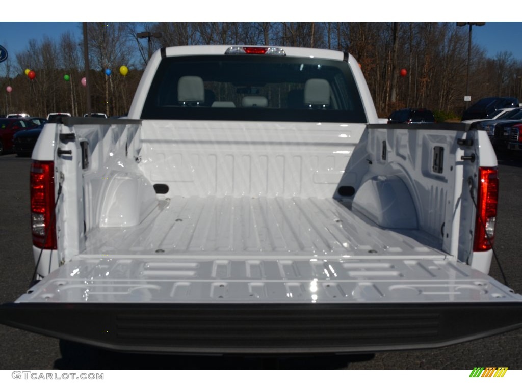 2016 F150 XL SuperCrew - Oxford White / Medium Earth Gray photo #7