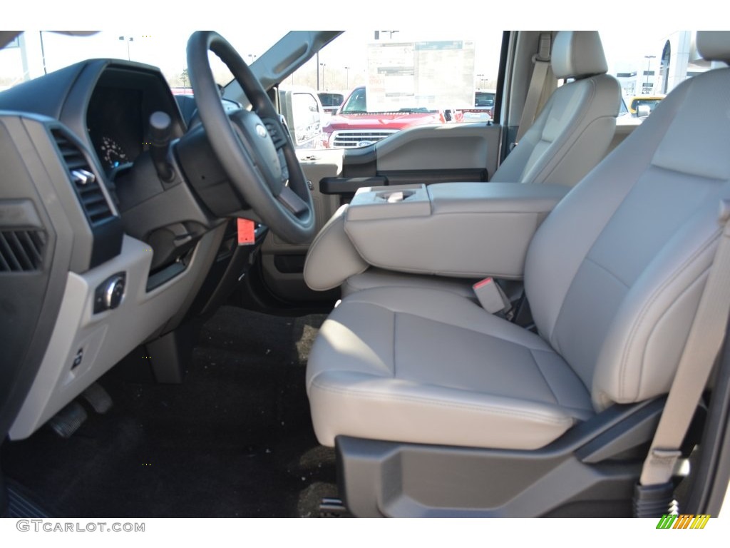 2016 F150 XL SuperCrew - Oxford White / Medium Earth Gray photo #8