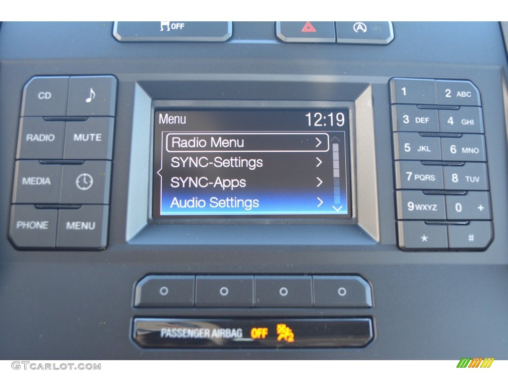 2016 F150 XL SuperCrew - Oxford White / Medium Earth Gray photo #13