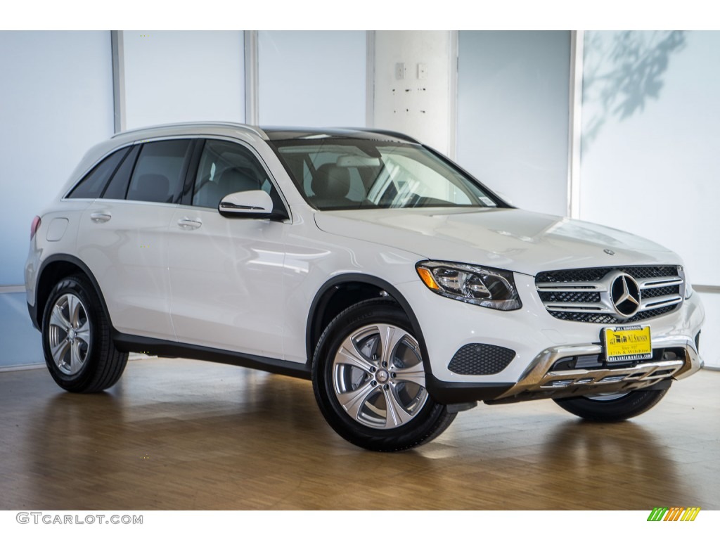 2016 GLC 300 4Matic - Polar White / Black photo #12