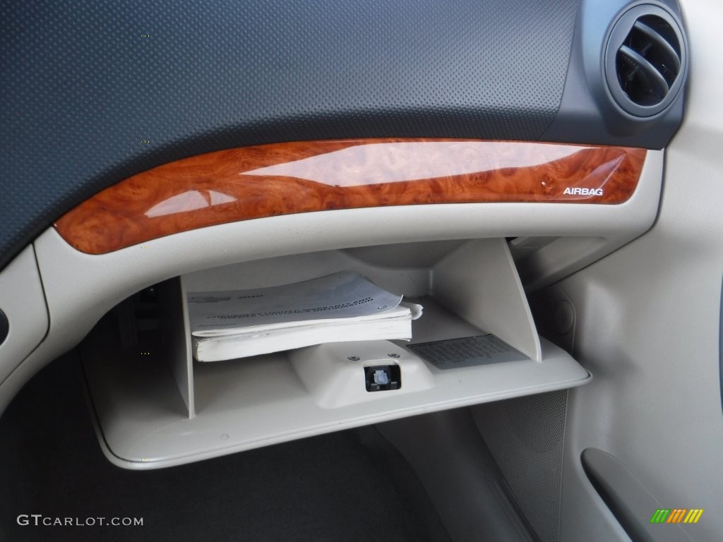 2010 Aveo LT Sedan - Black Granite / Neutral photo #26