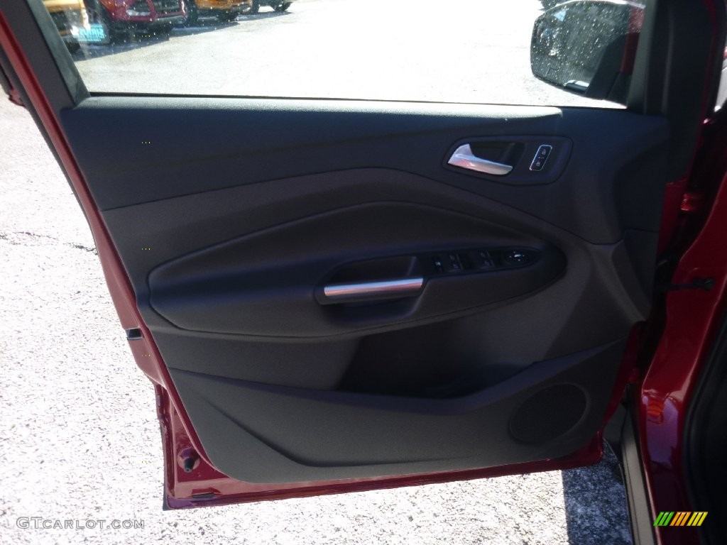 2016 Escape SE 4WD - Ruby Red Metallic / Charcoal Black photo #14