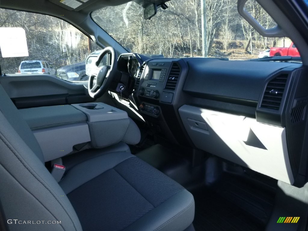 2016 F150 XL Regular Cab - Blue Jeans / Medium Earth Gray photo #2