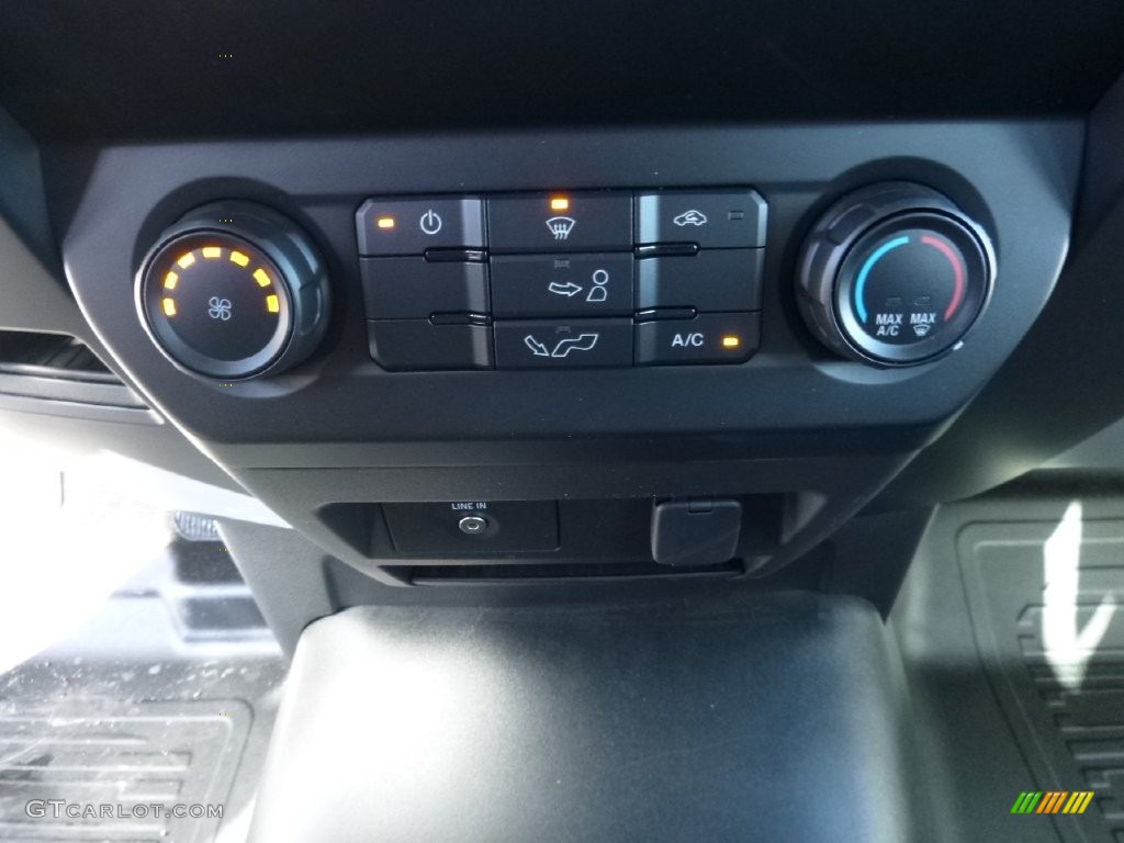 2016 F150 XL Regular Cab - Blue Jeans / Medium Earth Gray photo #19