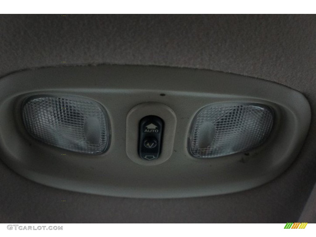 2002 Liberty Limited 4x4 - Black / Taupe photo #41