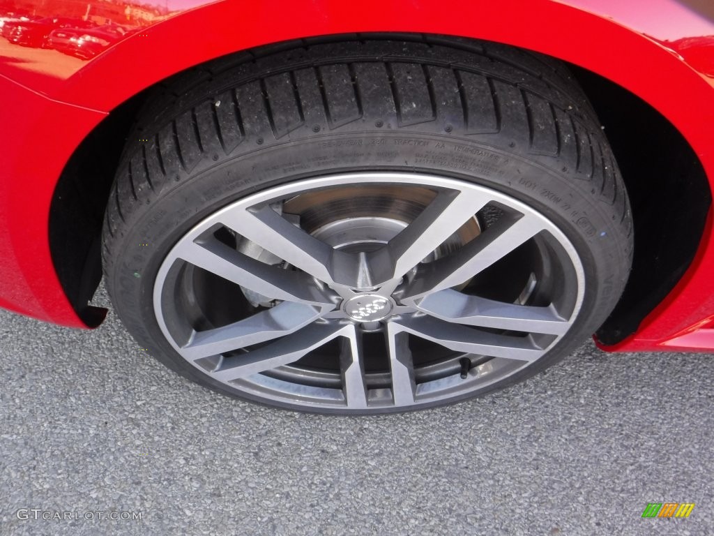 2016 Audi TT 2.0T quattro Roadster Wheel Photos