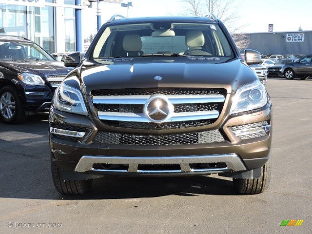 2016 GL 450 4Matic - Dakota Brown Metallic / Almond Beige/Mocha photo #2