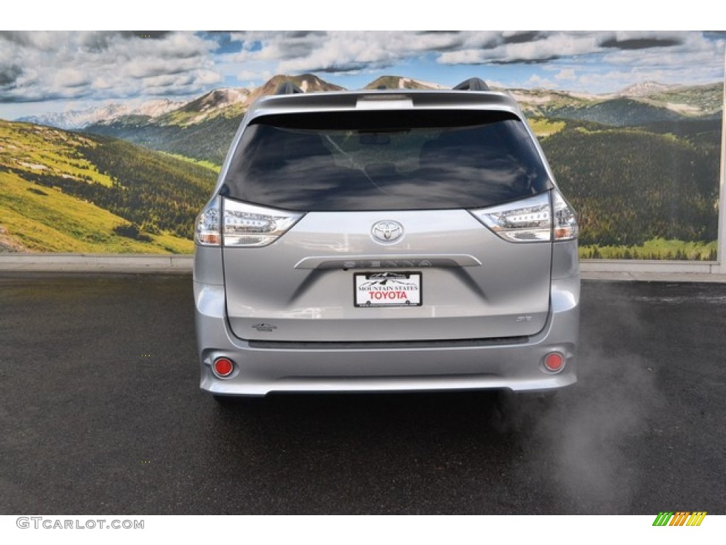 2015 Sienna SE - Silver Sky Metallic / Black photo #4