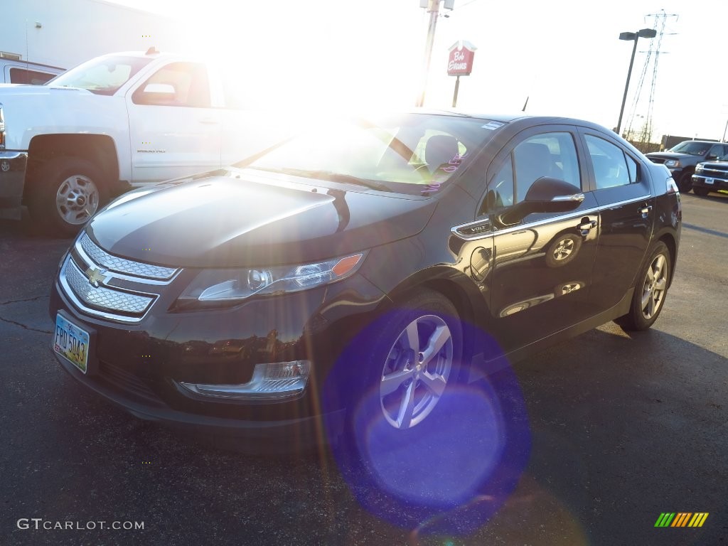 2012 Volt Hatchback - Black / Jet Black/Ceramic White Accents photo #3